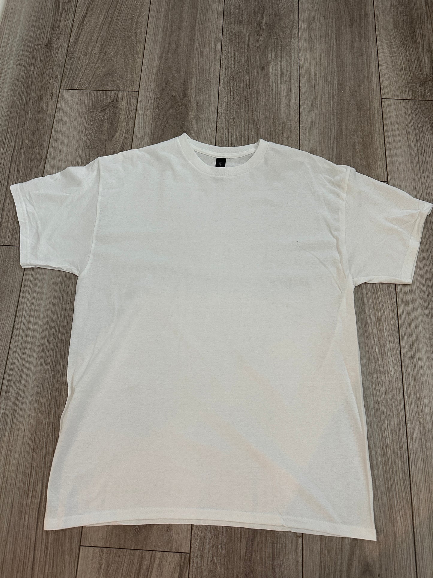Blank white tee