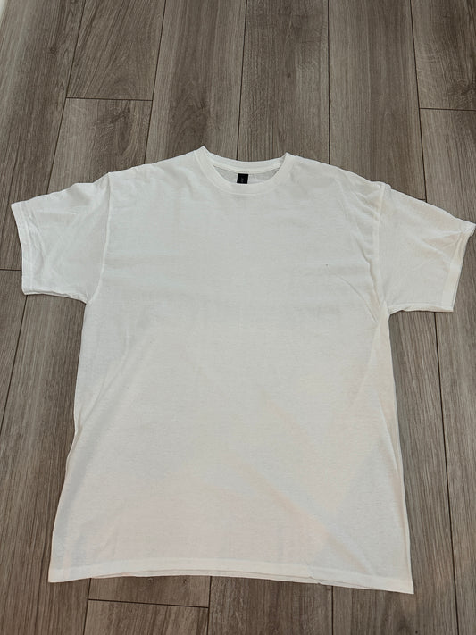 Blank white tee