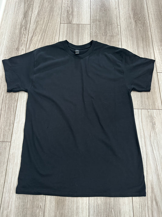 Blank black tee